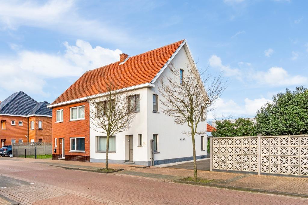 Instapklare woning met multifunctionele ruimte in levendige, Immo, 137 m², 500 tot 1000 m², Provincie Limburg, Woning met bedrijfsruimte