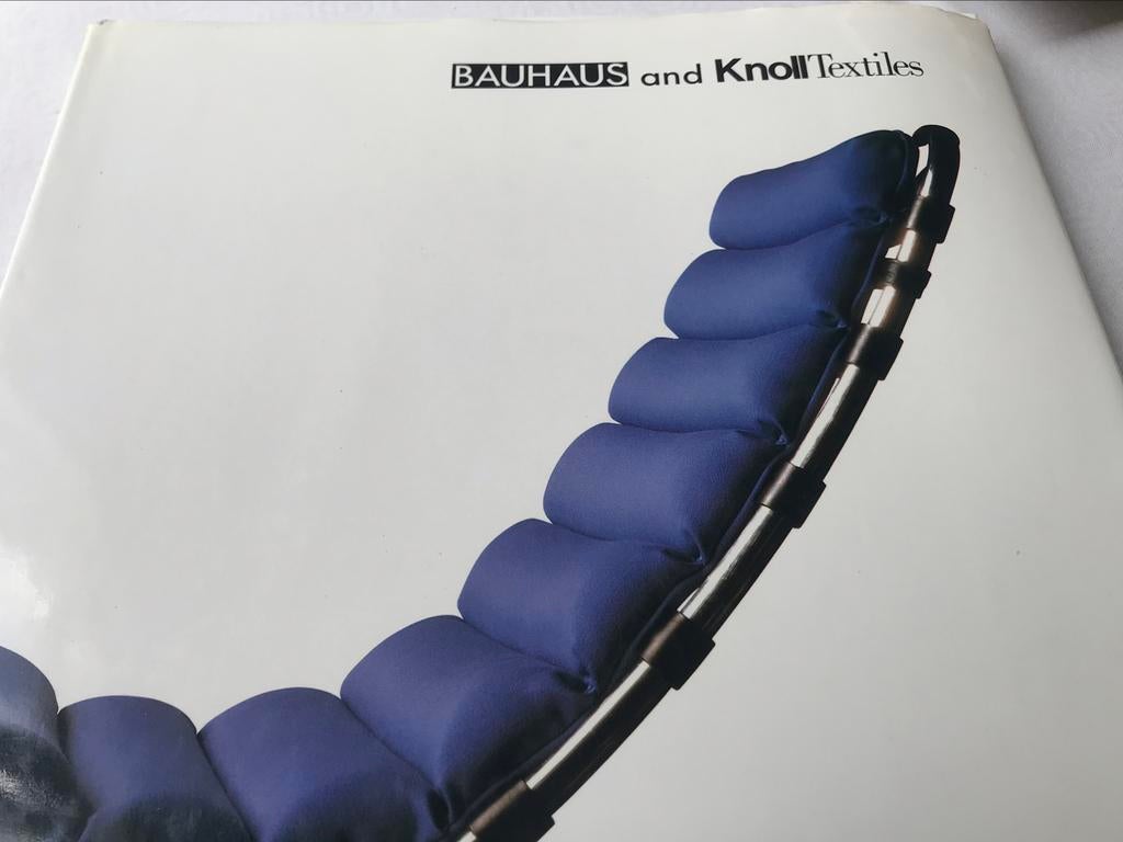 Bauhaus Knoll Textiles 85 pages, Enlèvement ou Envoi, Comme neuf, Autres sujets/thèmes