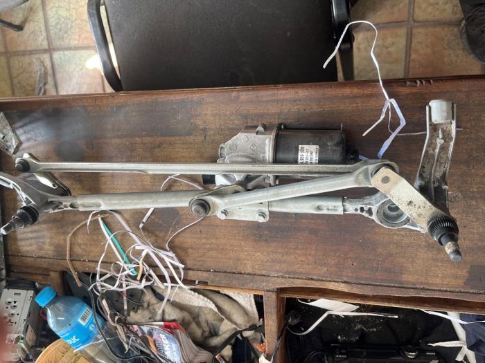 Moteur + mécanique essuie-glace d'un BMW 3-Serie, Enlèvement ou Envoi, 3 mois de garantie, Utilisé, BMW