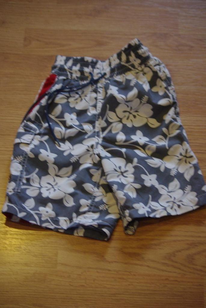 Maillot 2/4 ans, Enlèvement ou Envoi, Utilisé, Garçon, Vêtements de sport ou Maillots de bain