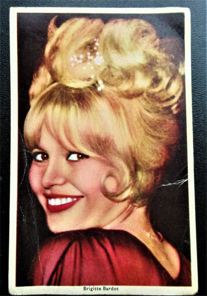 Postkaart Brigitte Bardot, Verzamelen, 1960 tot 1980, Gebruikt, Ophalen of Verzenden, Prent
