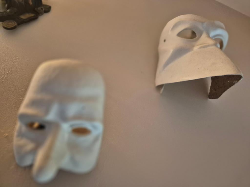 Masker, Ophalen