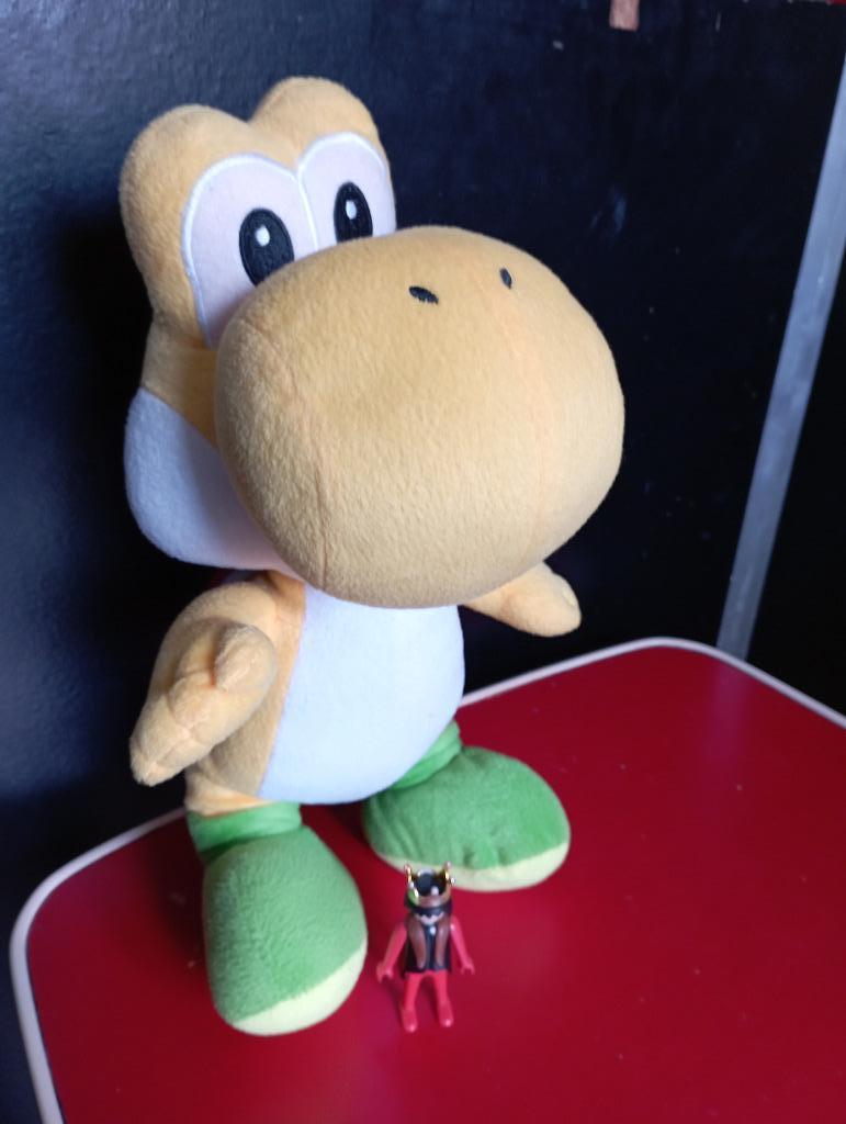 514) super Mario pluche Yoshi (1), Enlèvement ou Envoi, Comme neuf, Autres types