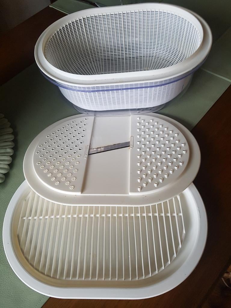 Multi functionele rasp, vergiet, slakom, Huis en Inrichting, Keuken | Tupperware, Ophalen, Zo goed als nieuw, Wit