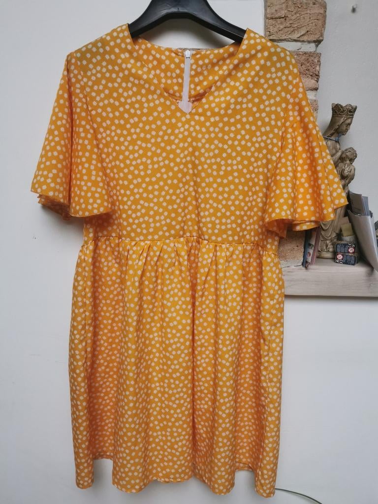 Robe jaune ocre encore neuve, Vêtements | Femmes, Enlèvement ou Envoi, Neuf, Jaune