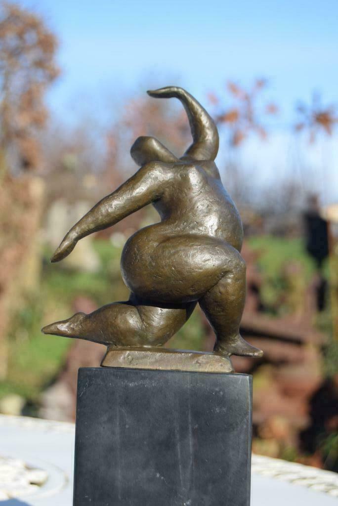 Bronzen beeld gesigneerd op marmeren voet, Antiek en Kunst, Ophalen of Verzenden, Brons
