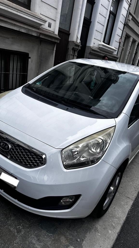 kia venga, Auto's, Kia, Stof, Zwart, 4 cilinders, Wit