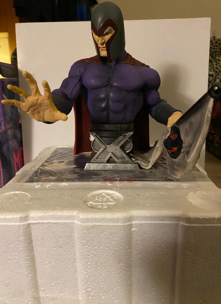 Ultimate X men Magneto Buste Limited Marvel Diamond, Ophalen of Verzenden, Zo goed als nieuw