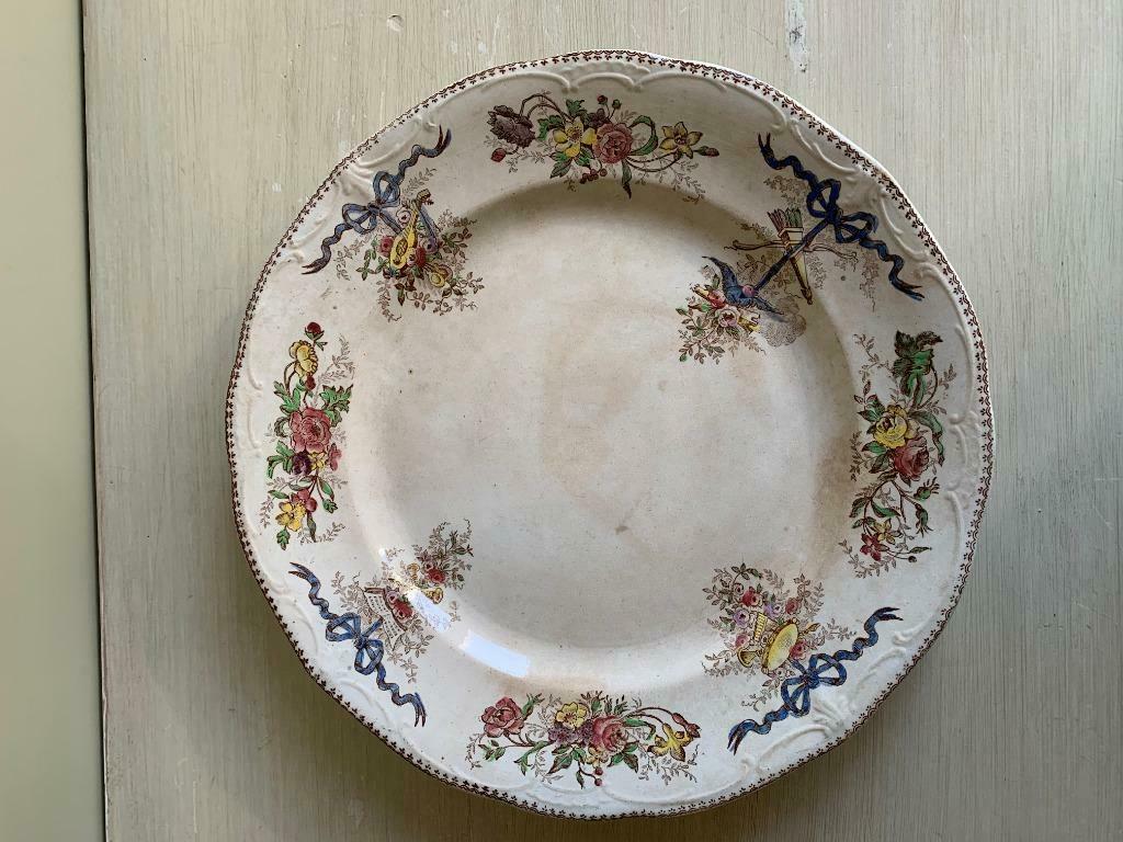 Mooi ingekleurd faience fine bord., Antiquités & Art, Enlèvement ou Envoi