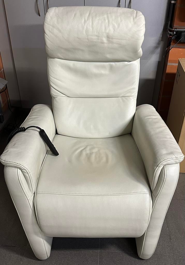 Relax-zetel met opstahulp, Ophalen, Gebruikt, Leer