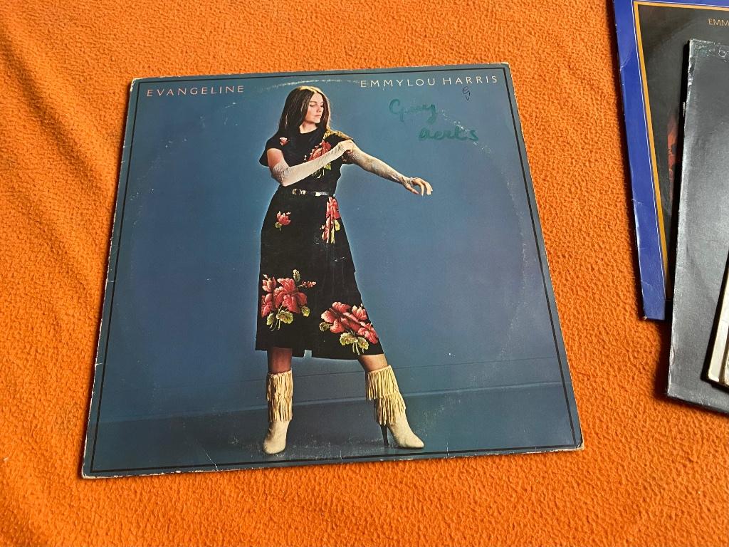 Emmylou Harris, Enlèvement ou Envoi