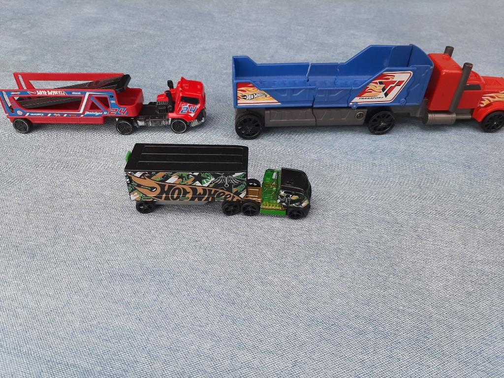 3 vrachtwagens Hot Wheels, Enlèvement ou Envoi, Utilisé
