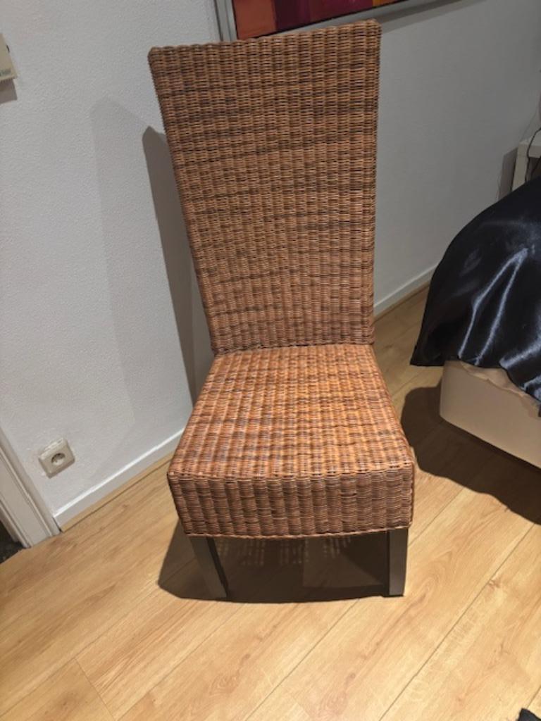 4 rieten stoel in nieuwstaat, Huis en Inrichting, Ophalen, Zo goed als nieuw, Riet of Rotan