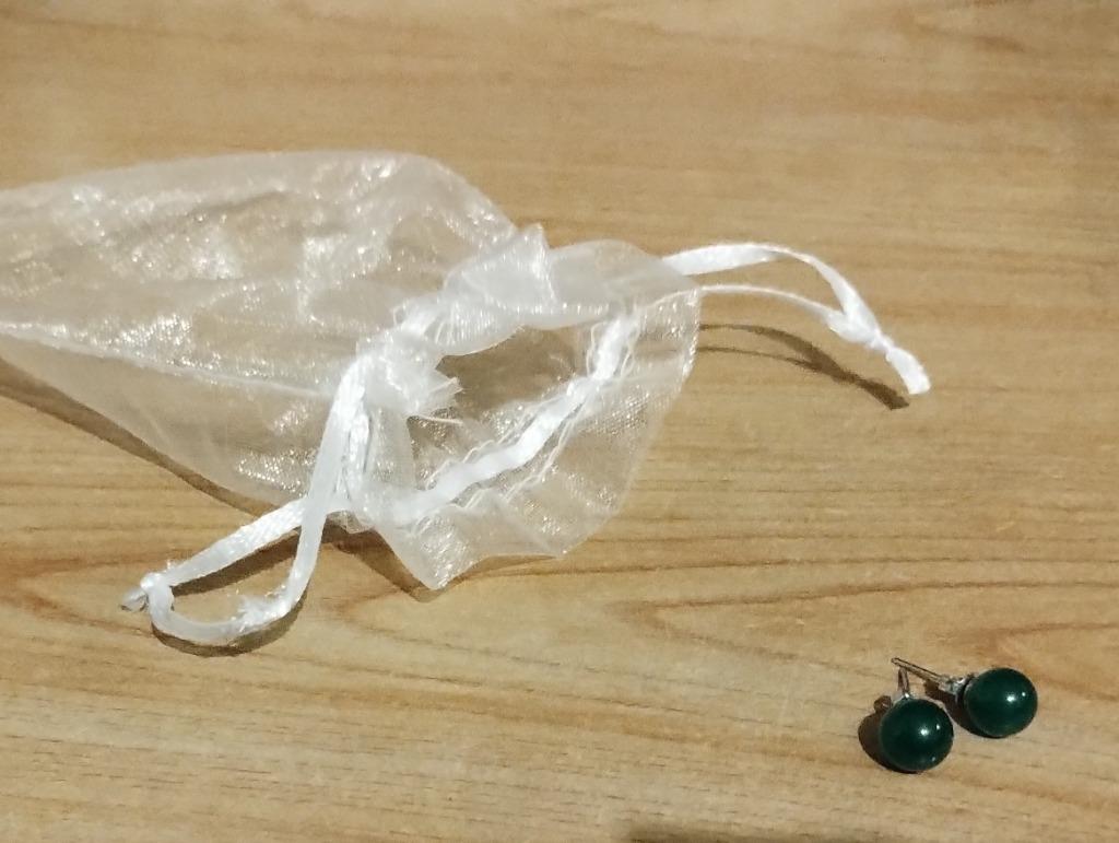 Boucles d'oreilles vertes, Bijoux, Sacs & Beauté, Boucles d'oreilles, Neuf, Puces ou Clous, Autres matériaux, Vert, Enlèvement ou Envoi