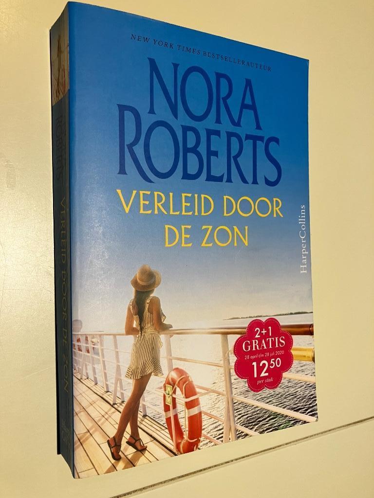 Verleid door de zon Nora Roberts, Ophalen of Verzenden, Zo goed als nieuw, Nora Roberts