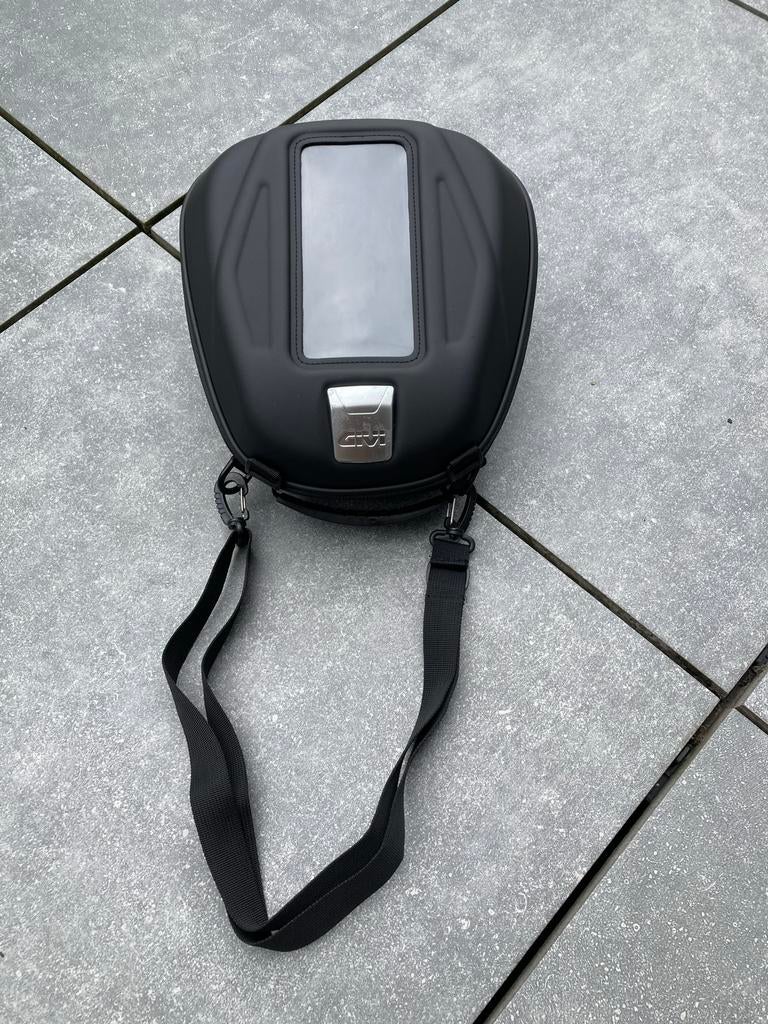 Tanktas motor, Enlèvement, Comme neuf