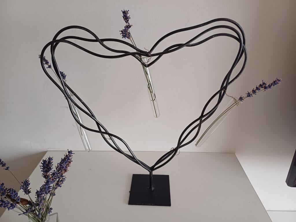 Decoratie hart met vaasjes, Enlèvement