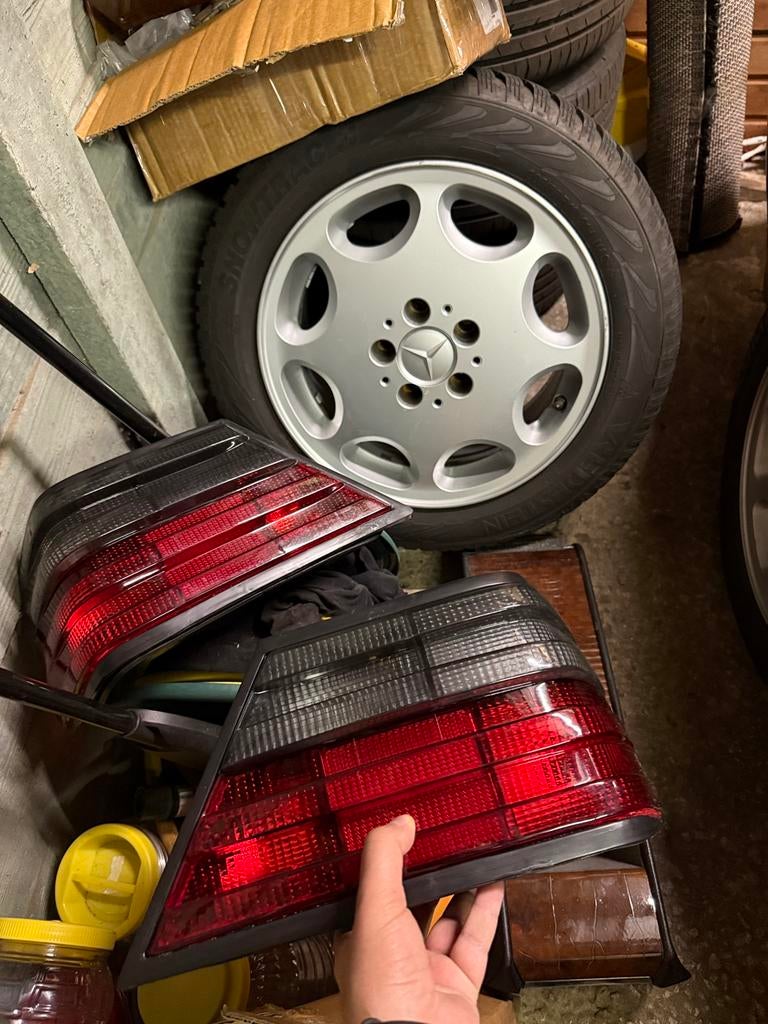 Mercedes w124 achterlichten feux arriere 250d 300d 300ce, Auto-onderdelen, Ophalen of Verzenden, Gebruikt, Mercedes-Benz