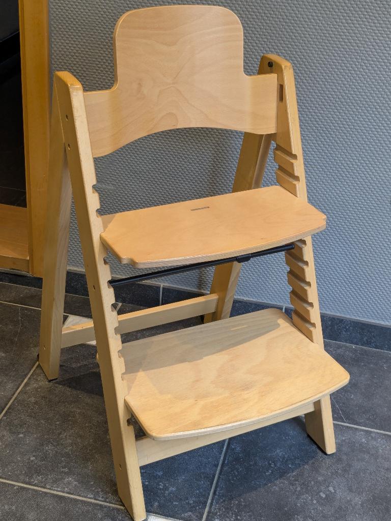 Kidsmill meegroeistoel, Ophalen, Zo goed als nieuw, Meegroeistoel, Gordel(s)