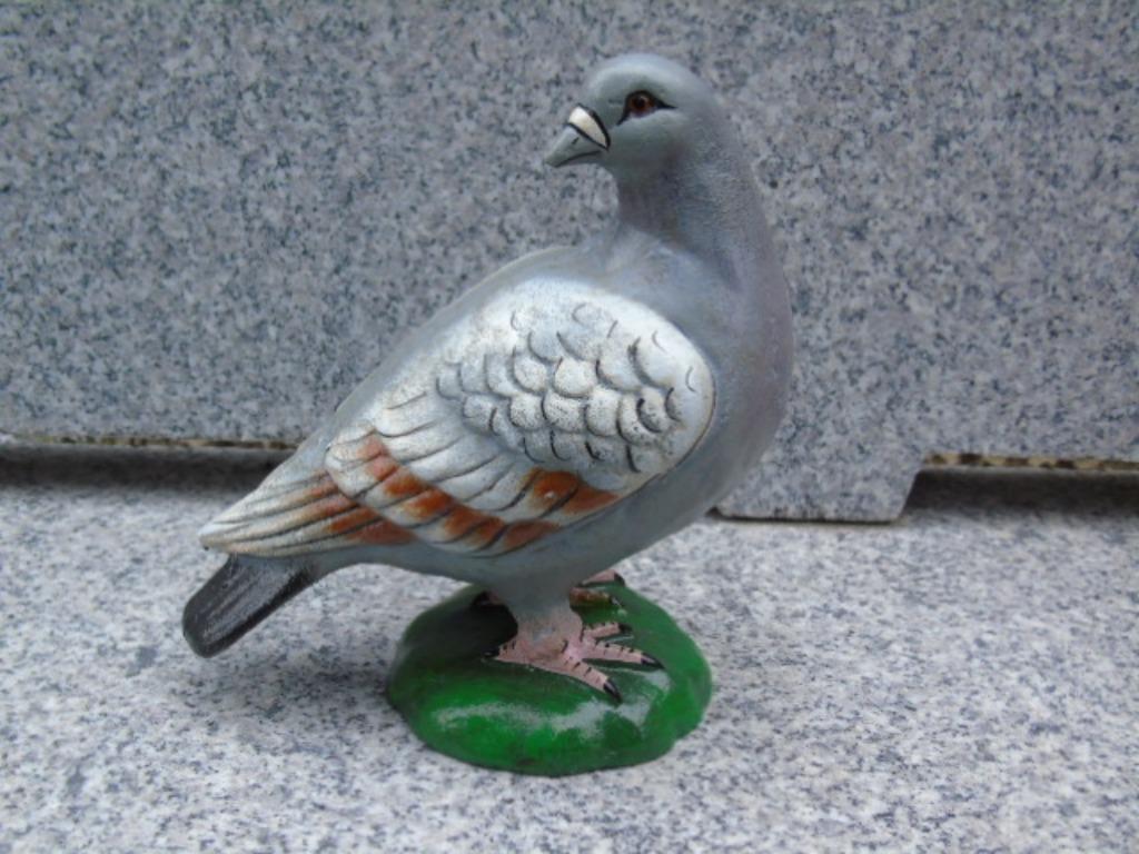 statue d un pigeon en fonte pat de ces couleurs , nouveau !, Jardin & Terrasse, Enlèvement ou Envoi, Neuf, Métal, Animal