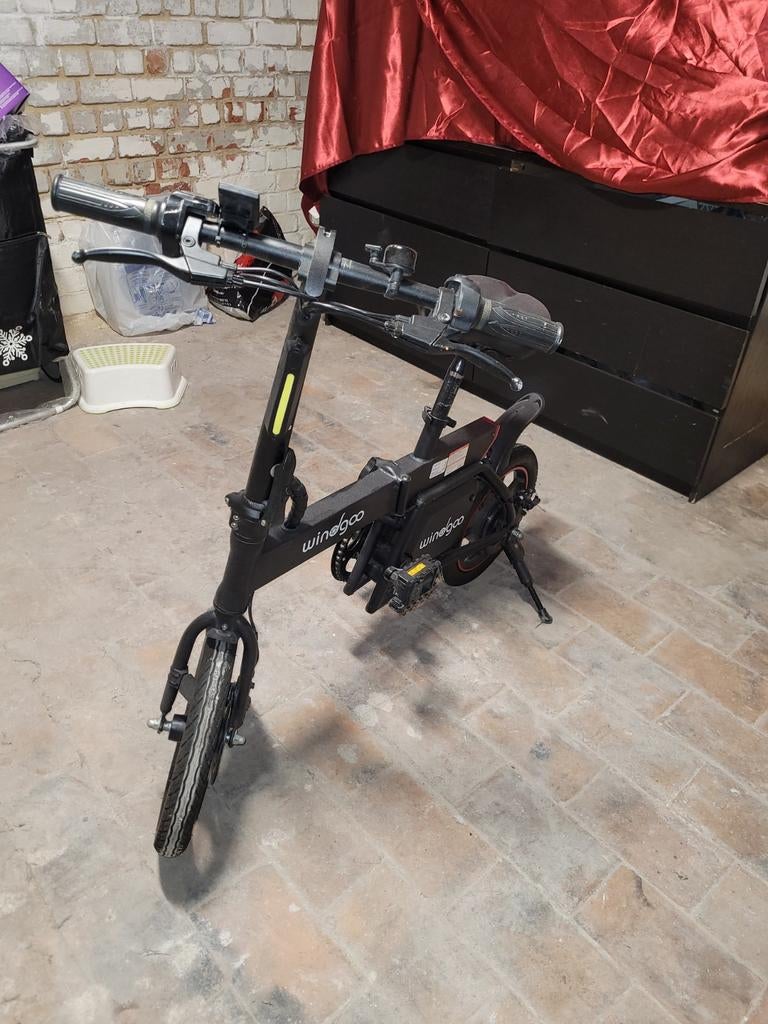 Velo électrique pliable windgoo, noir. Pour adulte, Enlèvement, Utilisé