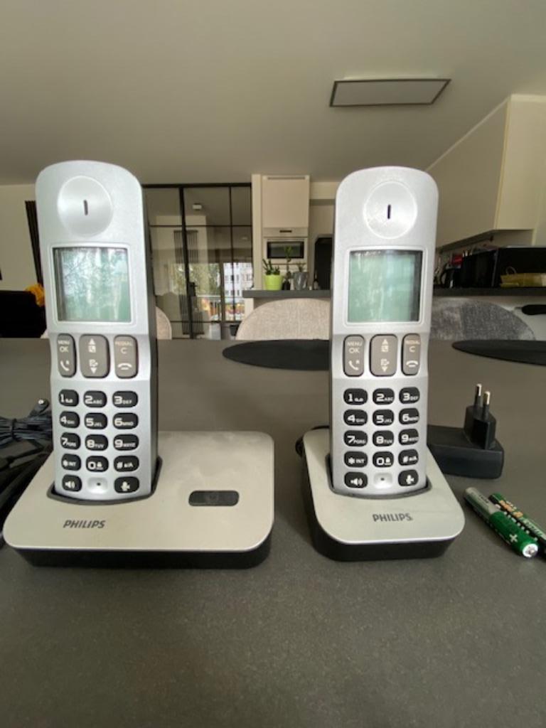 Draadloze telefoon Philips, Telecommunicatie, Ophalen of Verzenden, Zo goed als nieuw, 2 handsets, Stralingsarm