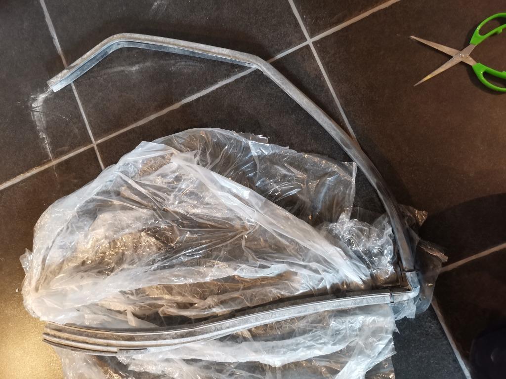 Alfa 33 raamrubber L.achter 60524205/60504501, Deur, Ophalen of Verzenden, Alfa Romeo, Achter