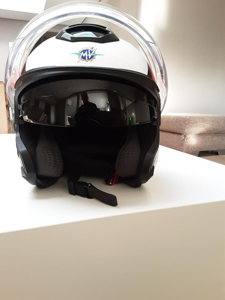 Schuberth M1, Enlèvement ou Envoi