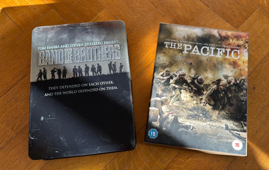 Band Of Brothers /The Pacific, CD & DVD, DVD | Action, À partir de 12 ans, Enlèvement ou Envoi, Comme neuf, Action