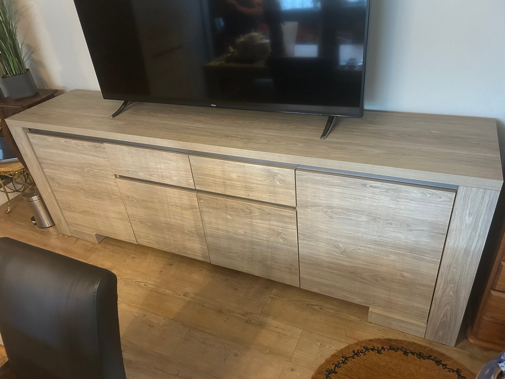 Complete eetkamer: tafel, barkast, buffetkast, 4 stoelen, Huis en Inrichting, Ophalen, Zo goed als nieuw