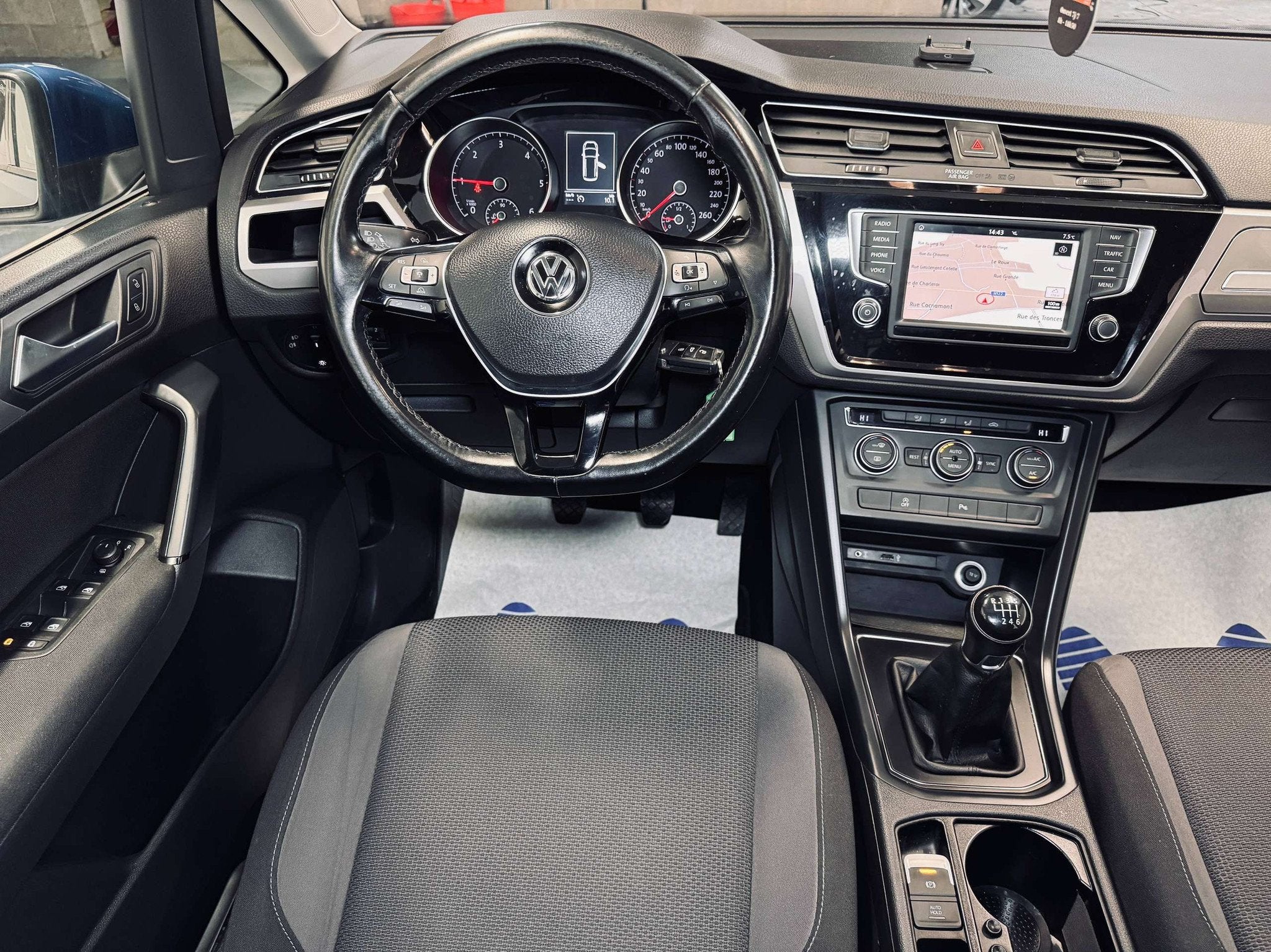 Volkswagen Touran Touran 1.6 TDi SCR, Tres propre, Garantie, Euro 6, 5 portes, 1598 cm³, 4 cylindres