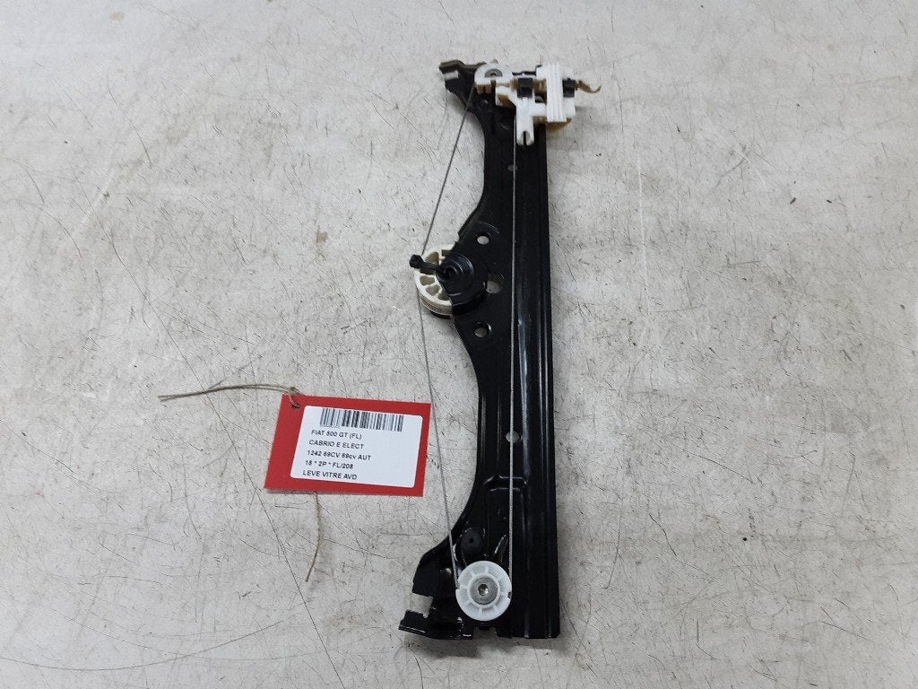 VITRE MECANISME AVANT DROIT Fiat 500C (312) (01-2009/-), Mevr. I. Hauben, Utilisé, Fiat, Rue de l'Espoir 34 34
4030  GRIVEGNÉE, BE