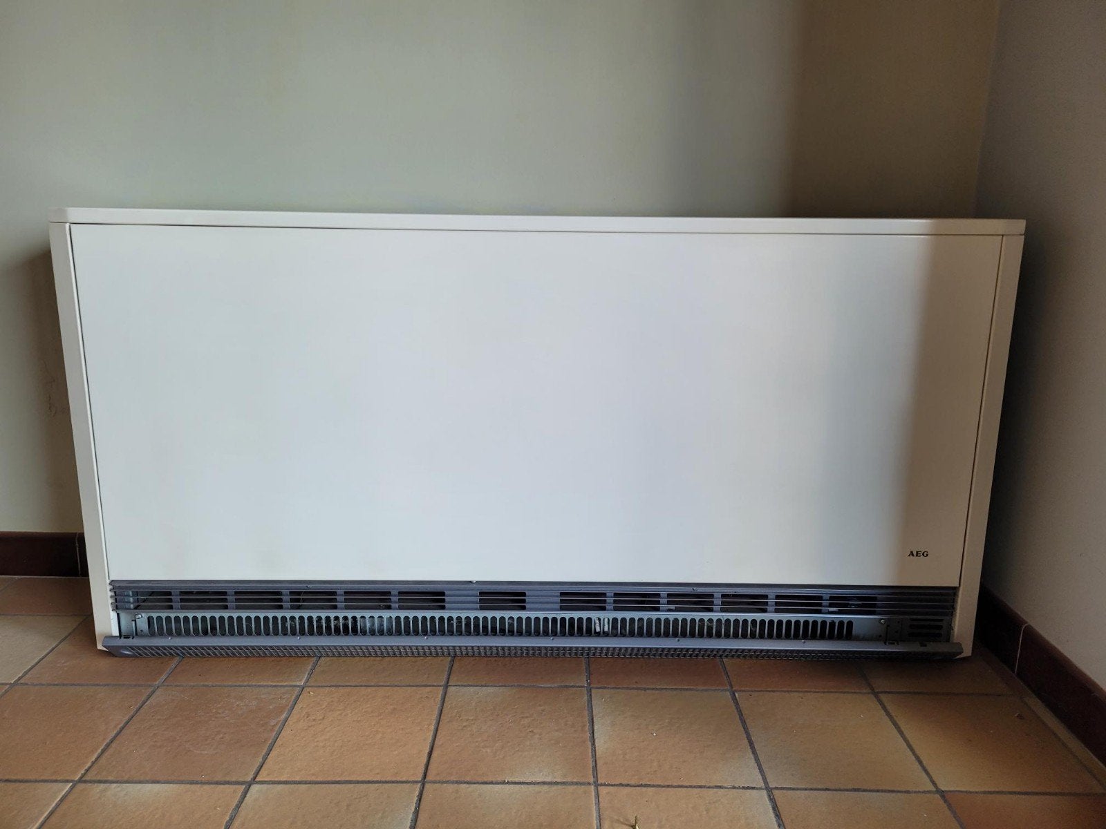 Chauffage électrique AEG WSP 6010, Enlèvement, 60 à 150 cm, Radiateur, 30 à 80 cm