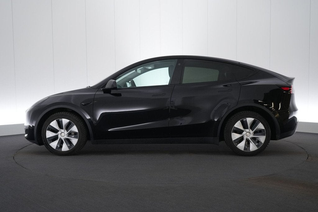 (2CCQ583) TESLA MODEL Y, Autos, Achat, Entreprise, Carnet d'entretien, 5 portes