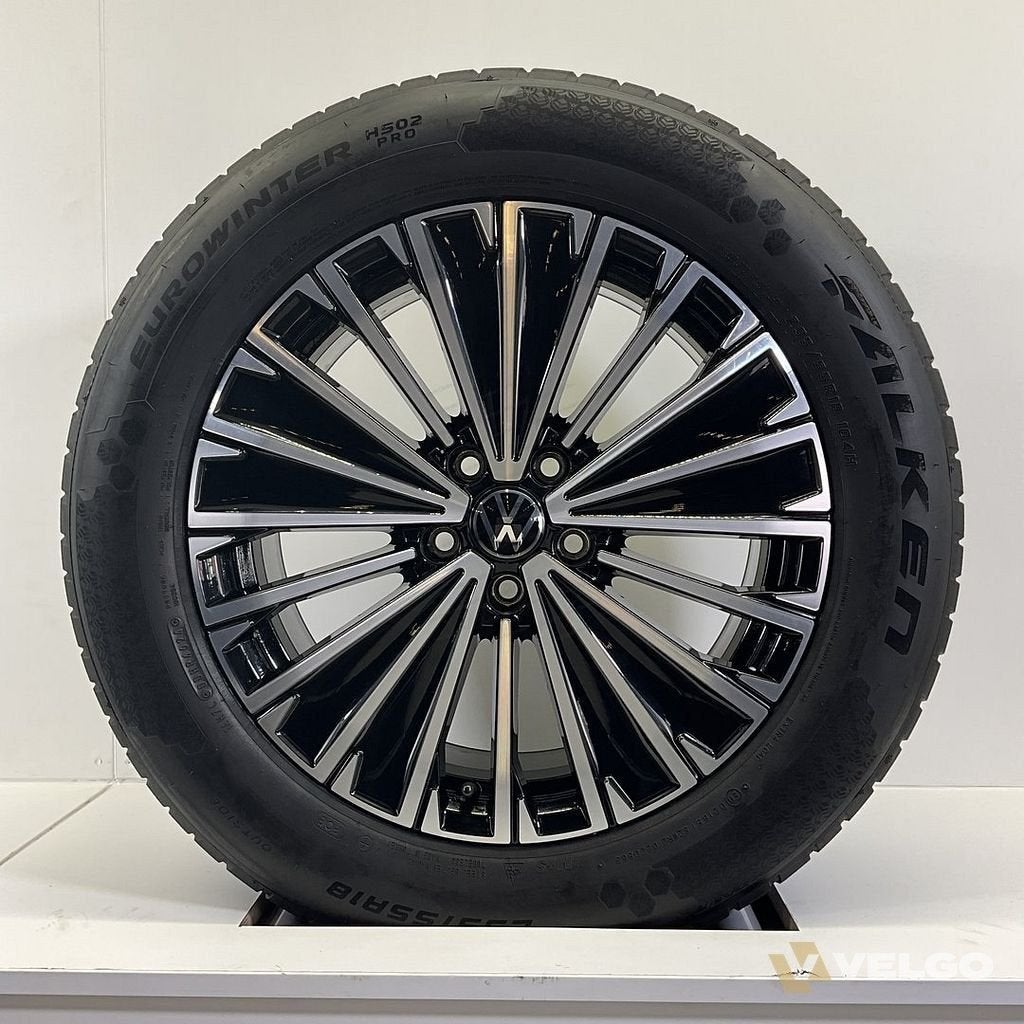 VOLKSWAGEN TIGUAN TAYRON VELGEN SET WINTERBANDEN 18 INCH, Auto-onderdelen, 18 inch, Gebruikt, -, -