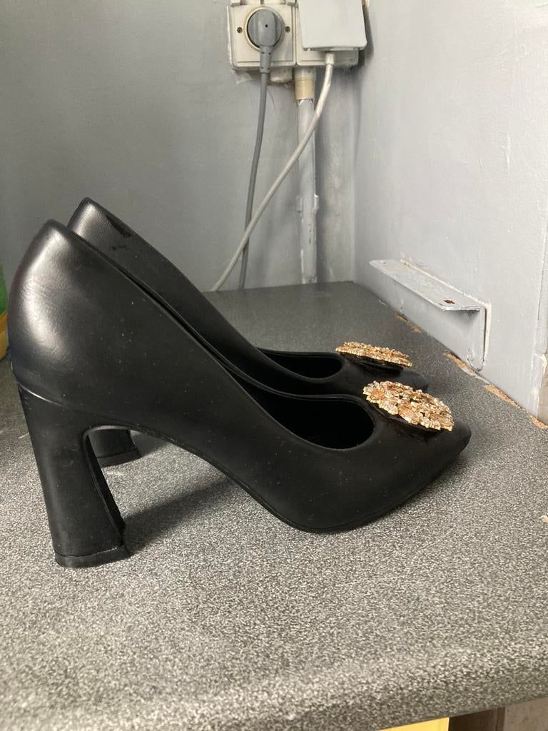Hakken, Kleding | Dames, Schoenen, Zo goed als nieuw, Pumps, Ophalen of Verzenden