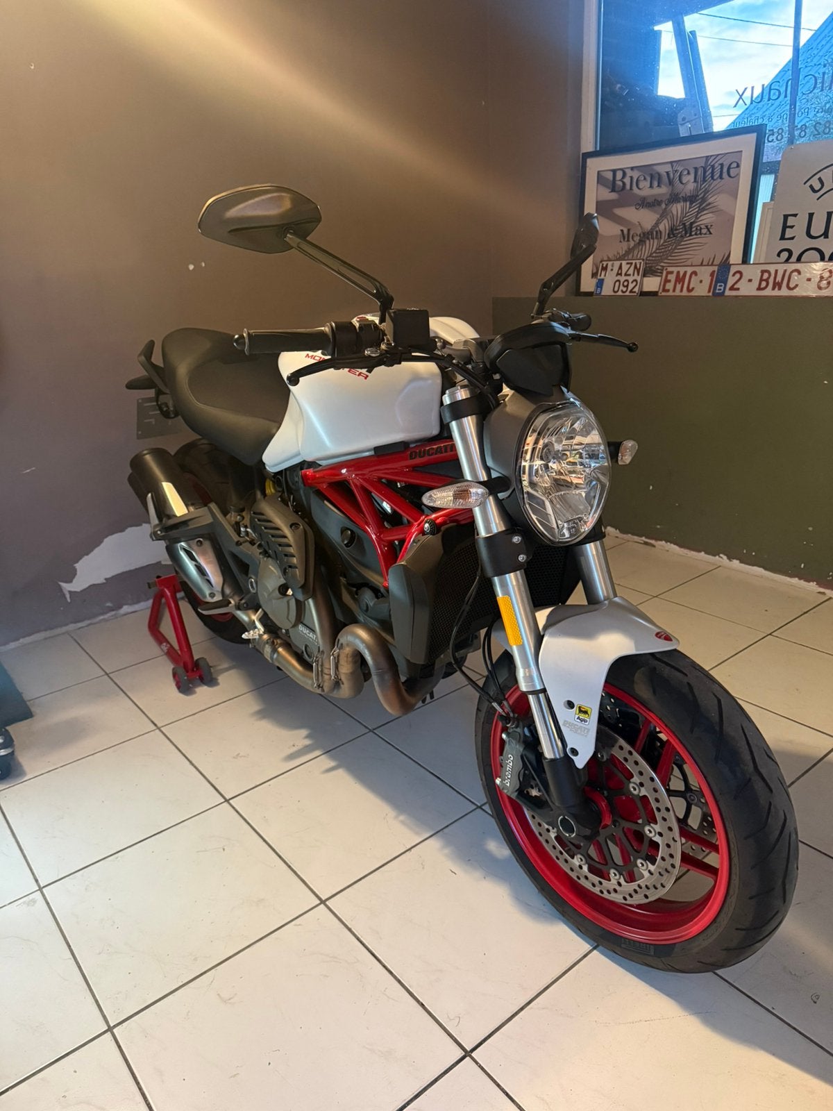 Ducati Monster 821, ABS, Permis Moto A, Plus de 35 kW, 2 cylindres