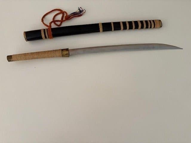Sabre Dha, Enlèvement, Neuf