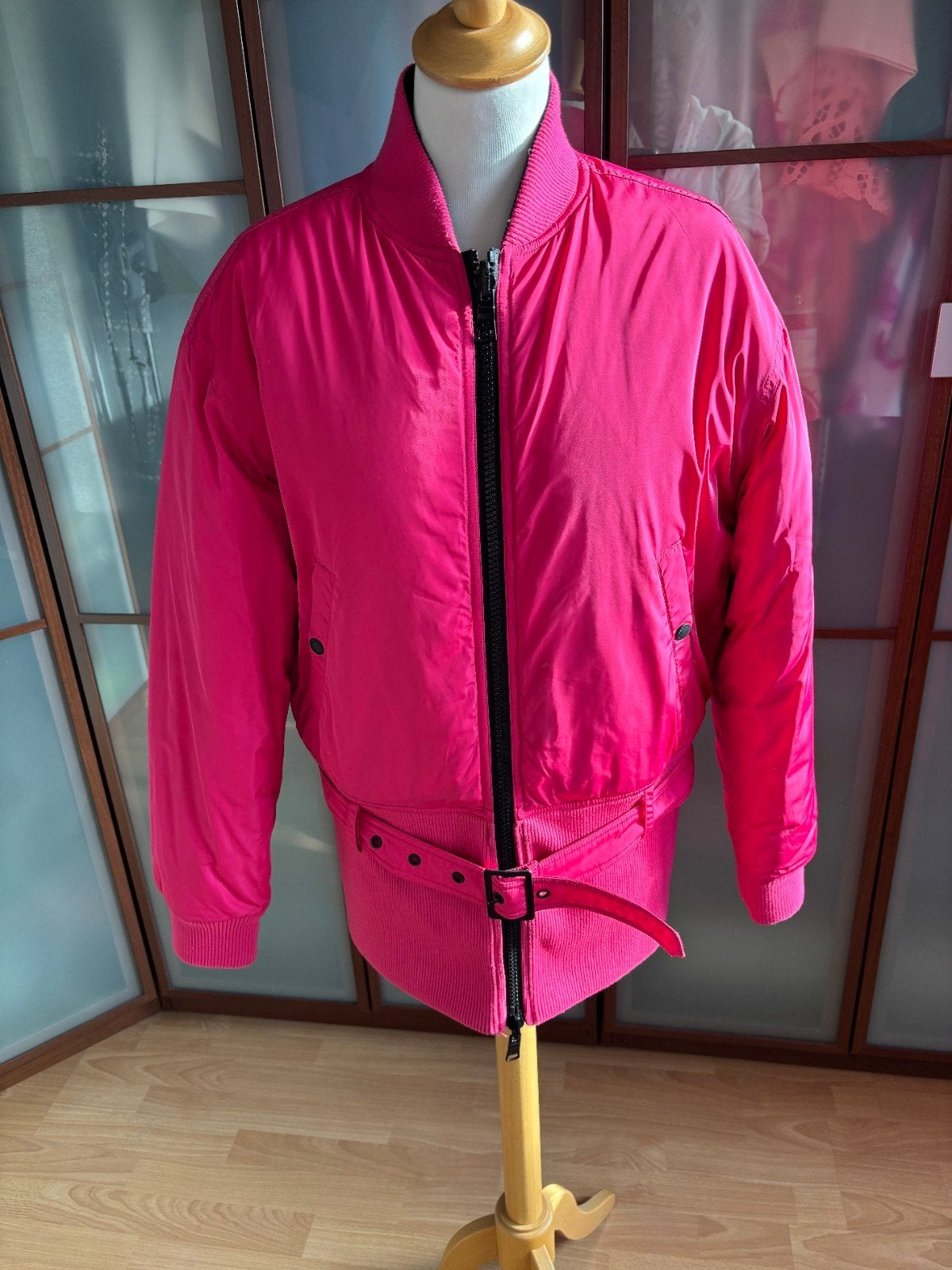 Armani Exchange kan je tweezijdig dragen. pink of zwart, Kleding | Dames, Ophalen of Verzenden, Maat 38/40 (M), Roze