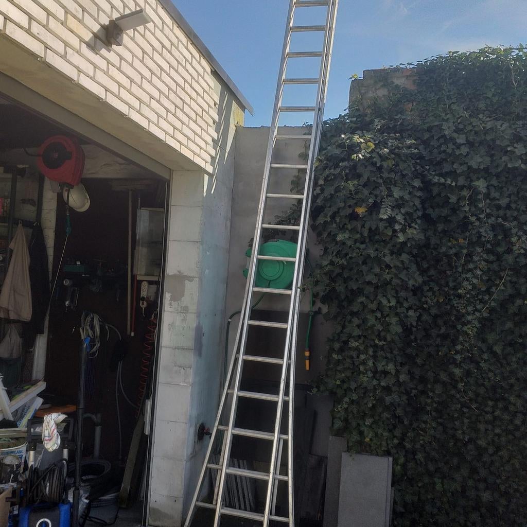 Aluminium schuifladder 2 delen, Doe-het-zelf en Bouw, Ladders en Trappen, Ophalen