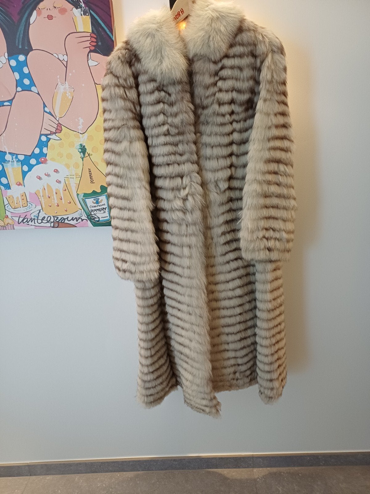 Lange bontjas Witte Vos, Ophalen, Maat 42/44 (L), Frits van de Ven Breda, Gedragen