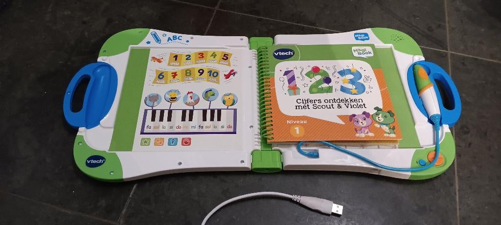 V tech Magi Book met 4 boekjes, Ophalen of Verzenden, Zo goed als nieuw, 2 tot 4 jaar