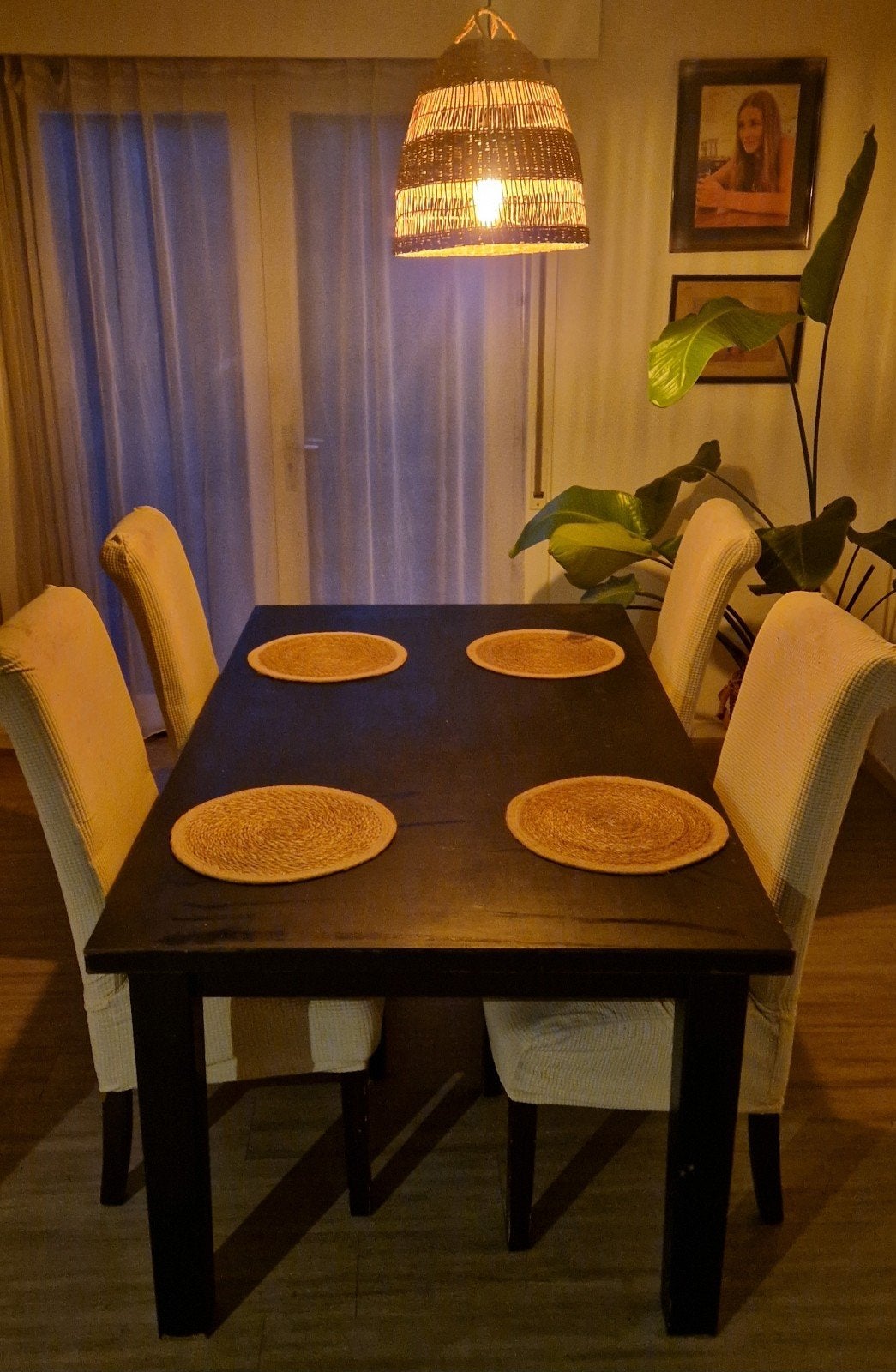 table et 4 chaises, Enlèvement, Utilisé