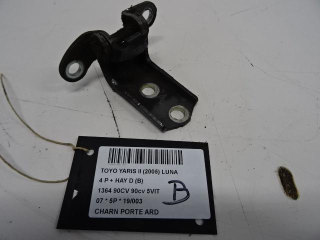 CHARNIERE DE PORTE ARRIÈRE DROITE Toyota Yaris II (P9), Utilisé, Toyota