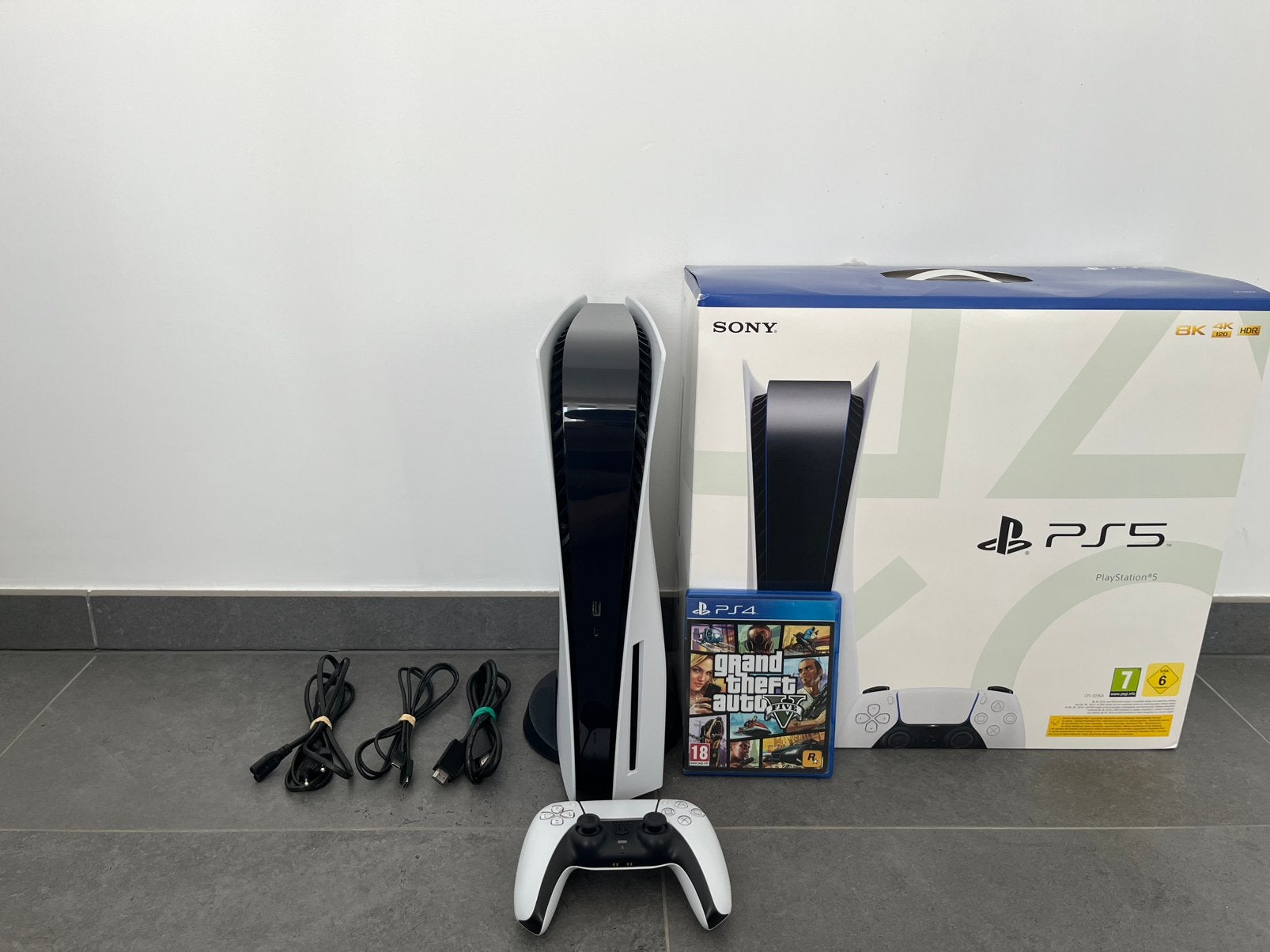 Édition PS5 Disc (avec boîte) + 1 manette + câbles, Consoles de jeu & Jeux vidéo, Consoles de jeu | Sony PlayStation 5, Enlèvement