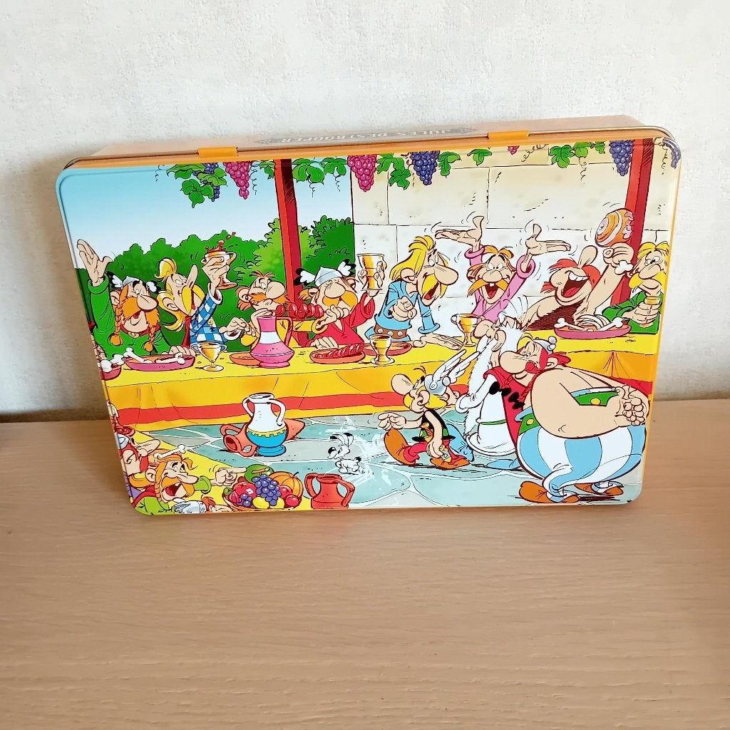 boîte Destrooper  astérix et obelix arrivent à Lutèce, Ophalen, Zo goed als nieuw, Koek(jes)