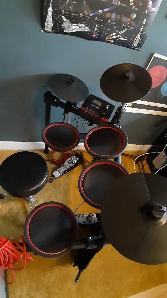 Fazley Electronic drumkit - Inclusief kruk, mat & stokken, Muziek en Instrumenten, Drumstellen en Slagwerk, Ophalen, Gebruikt
