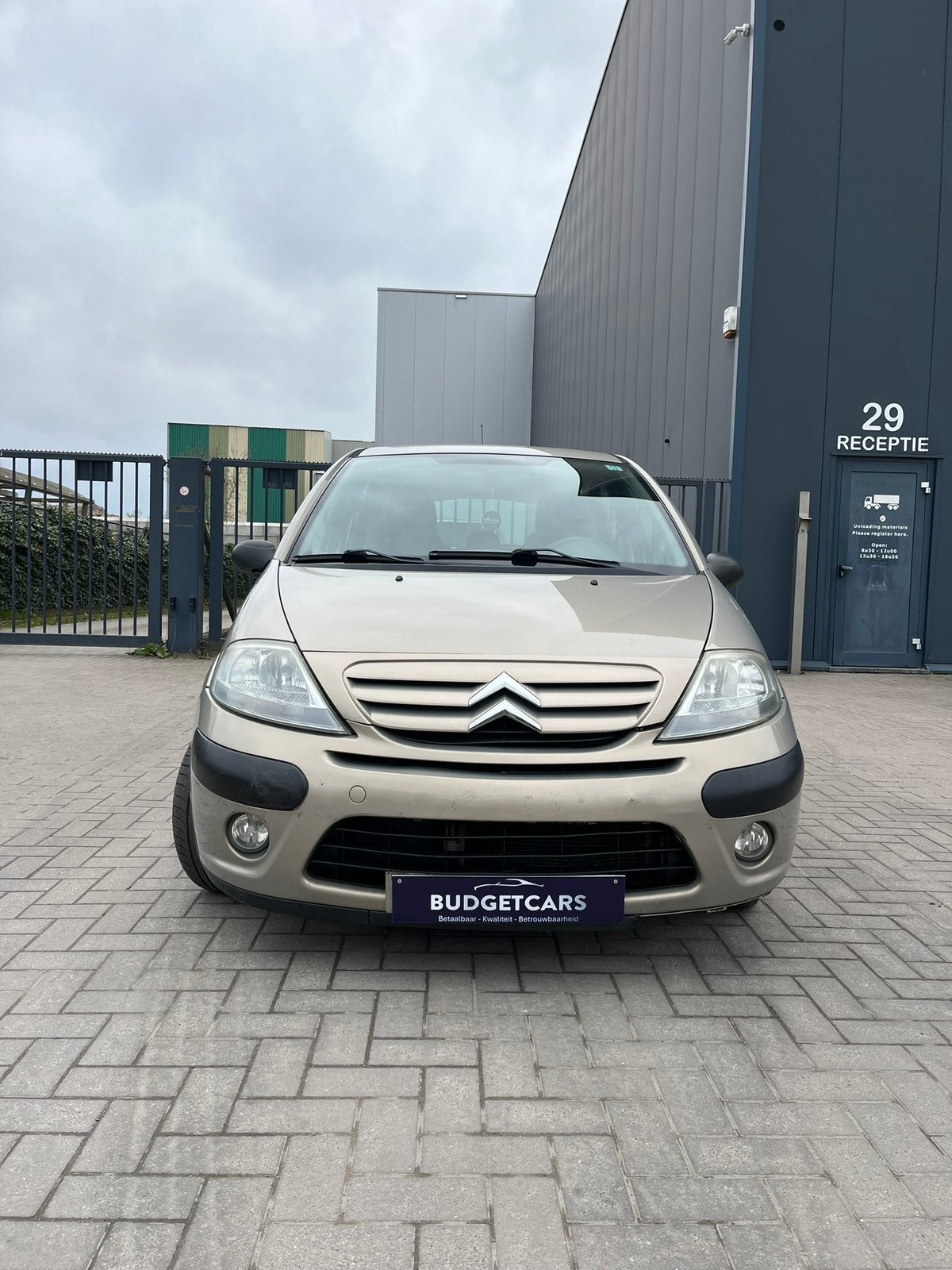 Citroen C3 1.4iBenzine/2008/Airco/143.000Km/Gekeurd* 1.699€, Auto's, Stof, Beige, Bedrijf, Handgeschakeld