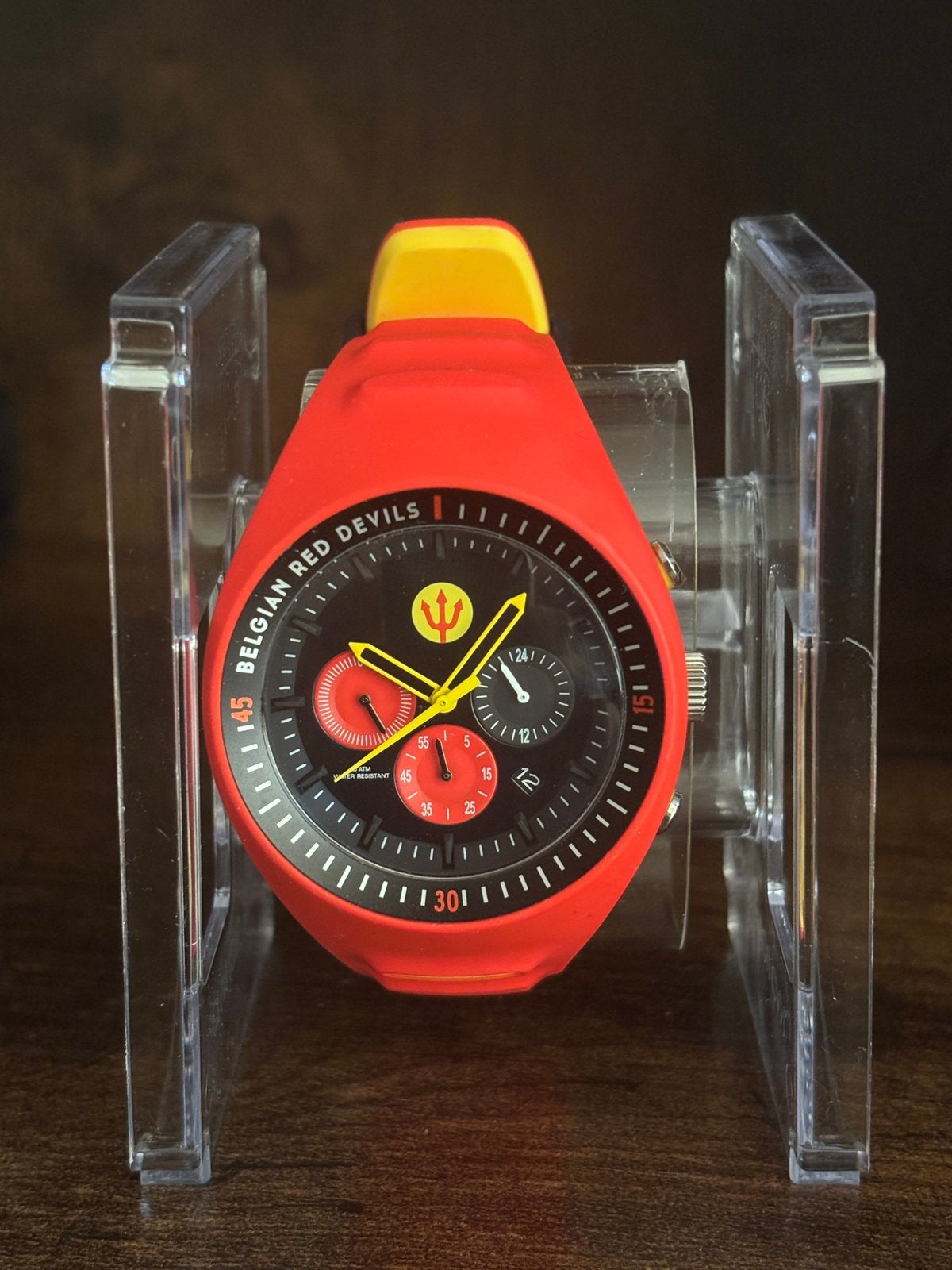 red devils horloge ice watch waterdicht tot 10 atm, Bijoux, Sacs & Beauté, Autres marques, Synthétique, Enlèvement, Synthétique