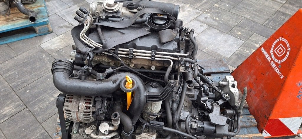 Moteur BKC Complet VW ALTEA GOLF TOURAN SEAT TOLEDO OCTAVIA, Envoi, Utilisé, Skoda